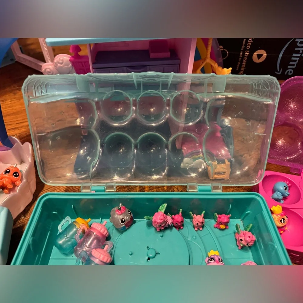 Hatchimals bundle nursery, Llamas, collectibles